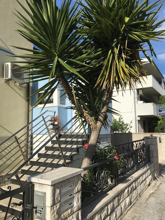 Zoky Apartament *